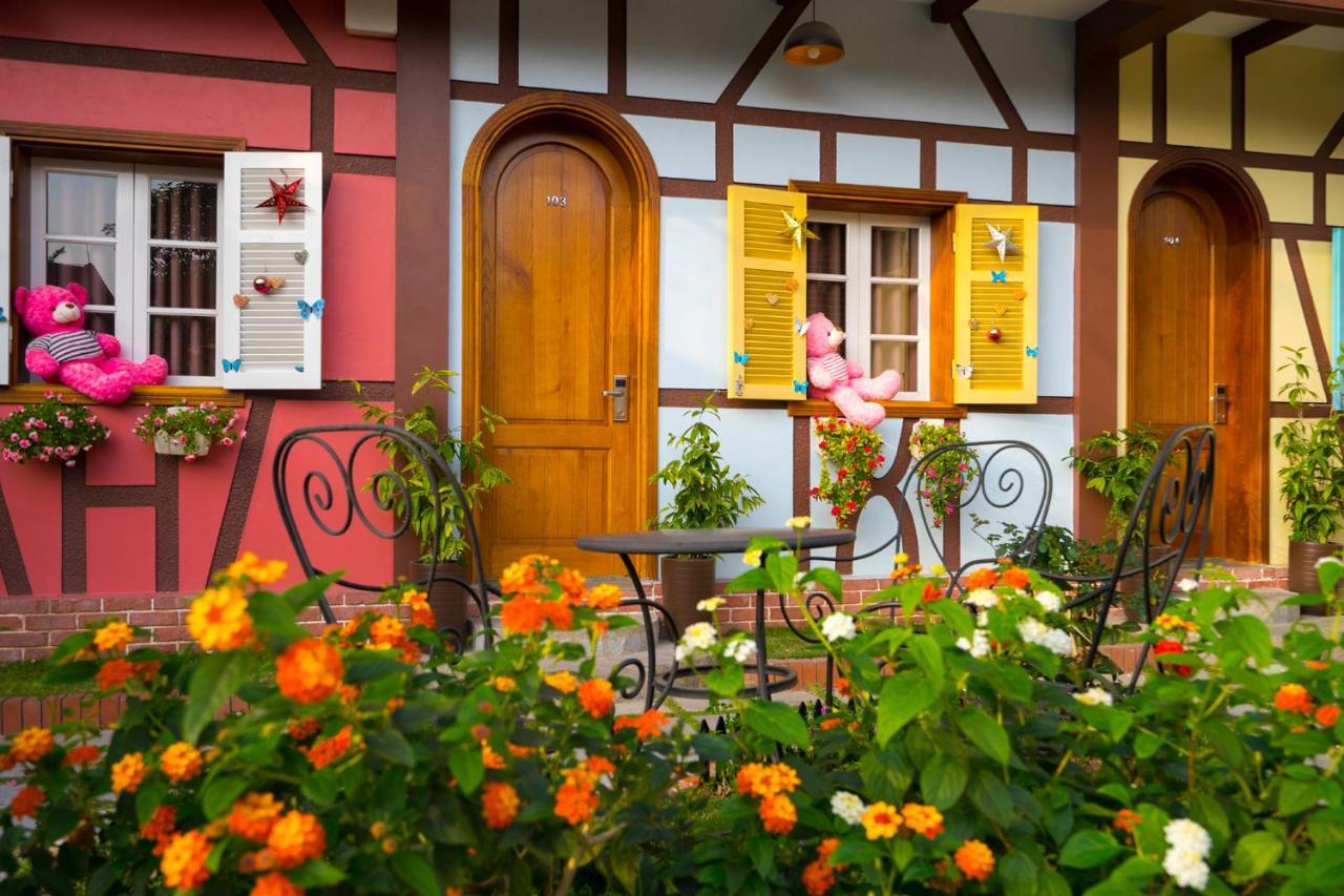 Little Colmar - Homestay & Pottery Studio Ha Long Exterior photo